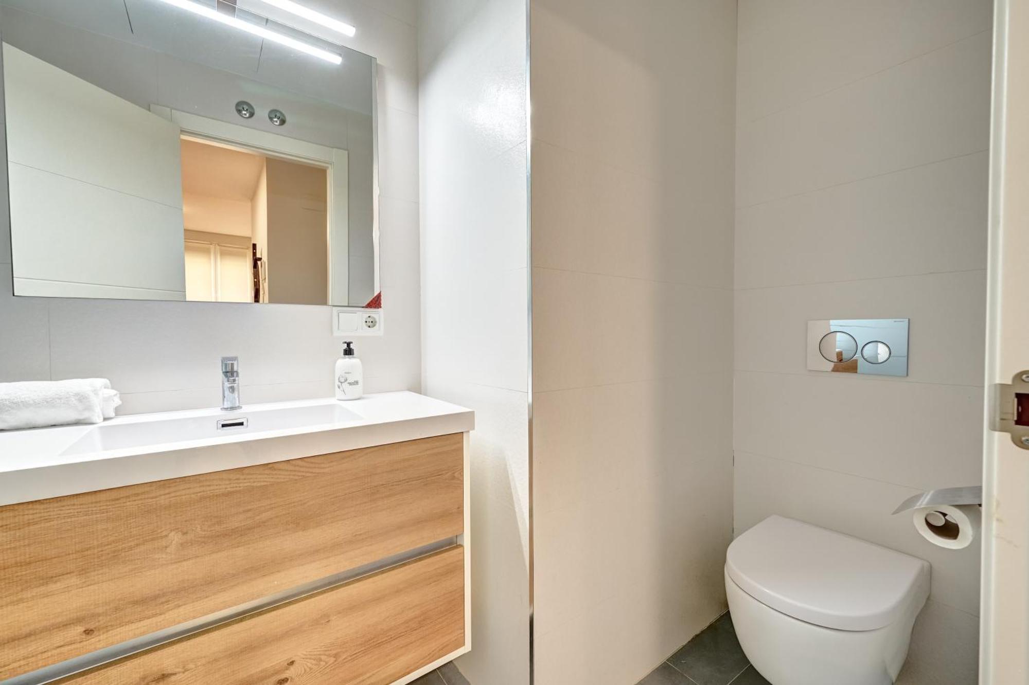 Apartamento Espolon By Clabao ログローニョ エクステリア 写真